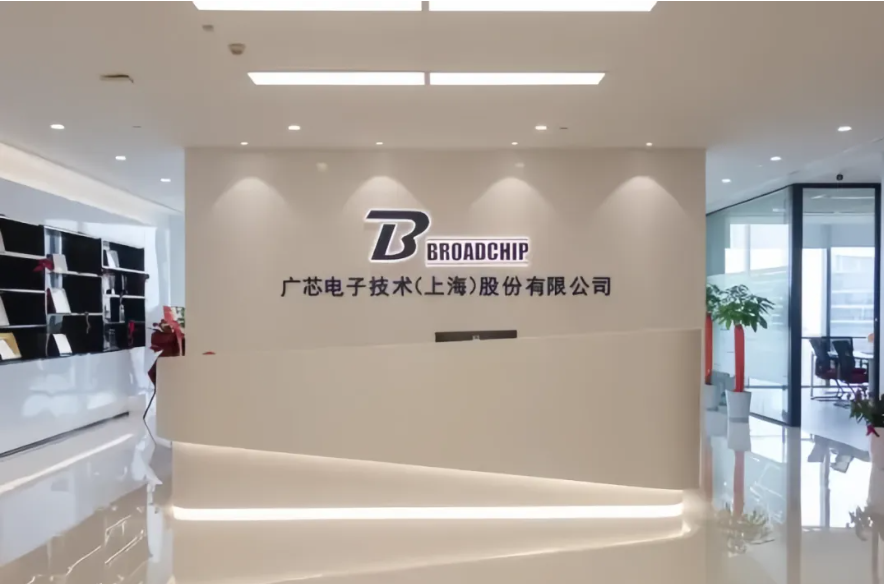 1734308358368287.png image.png